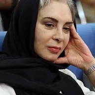 افسانه بایگان