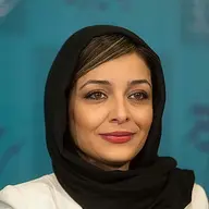 ساره بیات