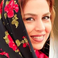 تینا پاکروان