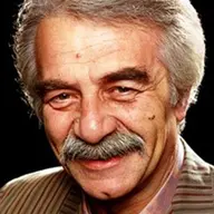 منوچهر نظری