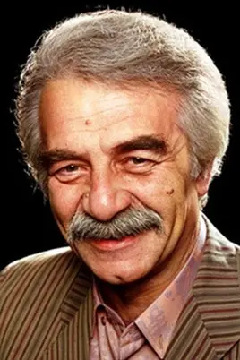 منوچهر نظری