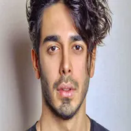 کوروش تواهدی