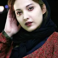 روشنک گرامی