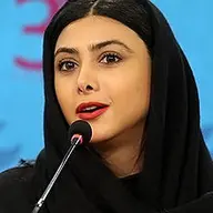 آزاده صمدی