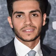 منا مسعود