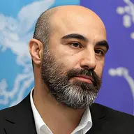 محسن تنابنده