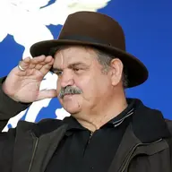 کیانوش گرامی