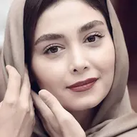 دیبا زاهدی