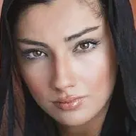 ماهیا دهقانی