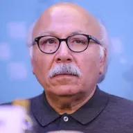 علیرضا داوودنژاد
