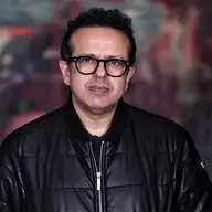 سامان مقدّم