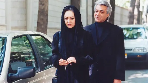 نیمه پنهان