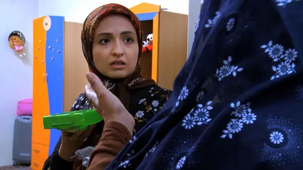 اشیا از آنچه در آینه می بینید به شما نزدیکترند